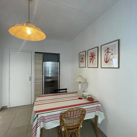 Le Bennett, T2 A 200 Metres Des Plages * Menton